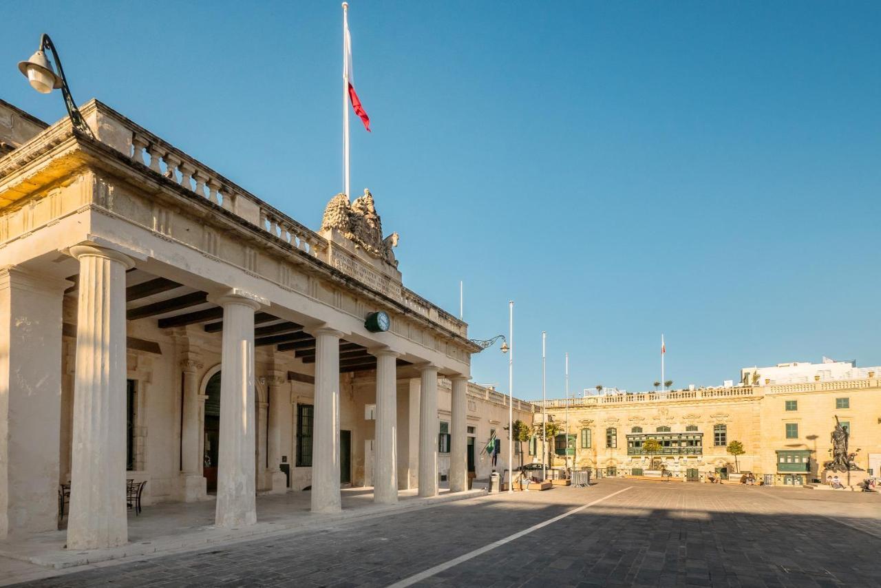 Valletta Main Street Apartment Deluxe Экстерьер фото