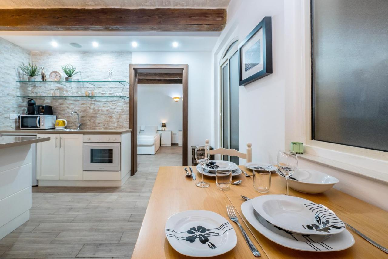 Valletta Main Street Apartment Deluxe Экстерьер фото