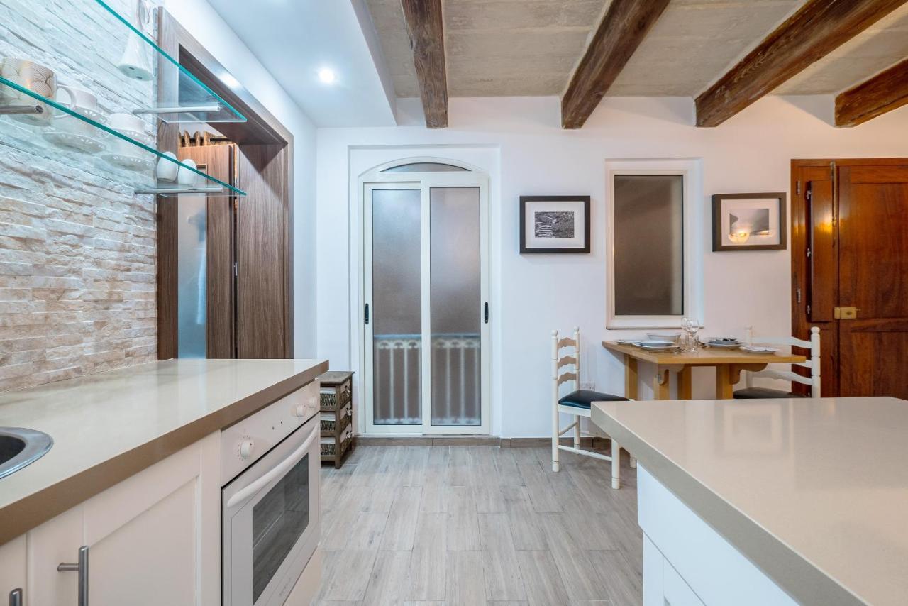 Valletta Main Street Apartment Deluxe Экстерьер фото