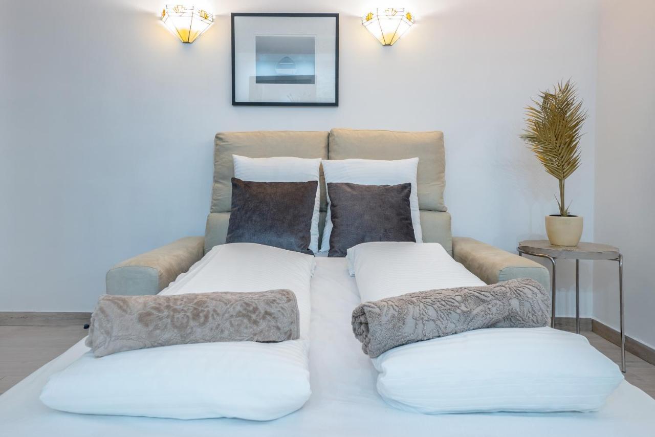 Valletta Main Street Apartment Deluxe Экстерьер фото